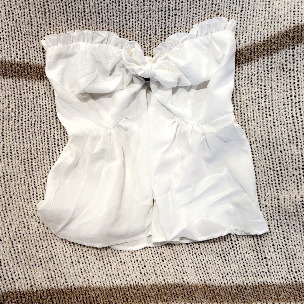 SHEIN White Strapless Crop Top